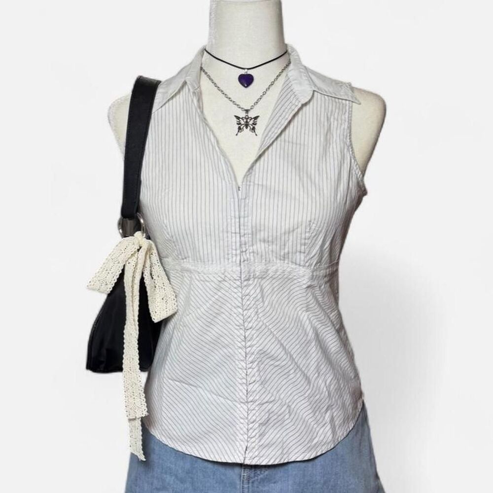 Vintage Y2K Striped Sleeveless Button Up Vest Top